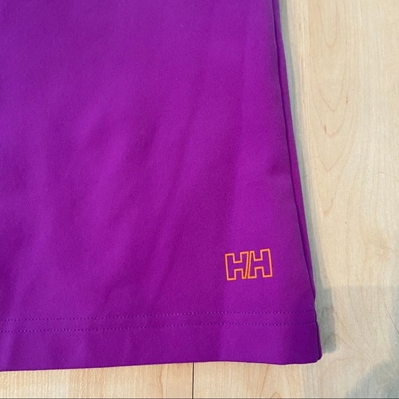 Helly Hansen women’s purple training yoga capris in size medium - Picture 3 of 8